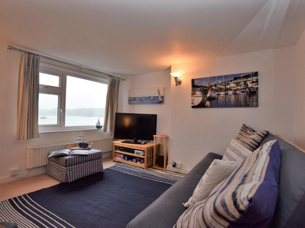 2 Bed In Polruan Pc023 *
